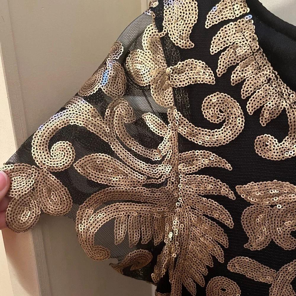 Gold sequin mini dress - Picture 2 of 2